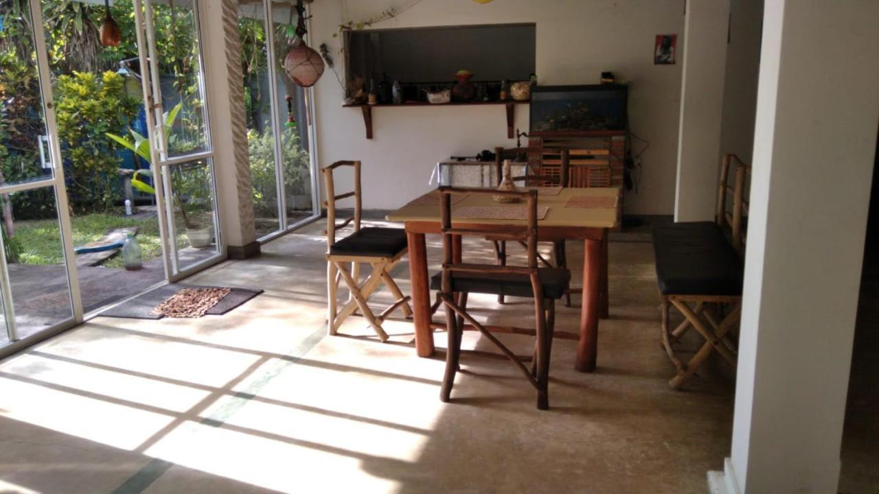 Happy Cocos Beach House Waskaduwa Extérieur photo